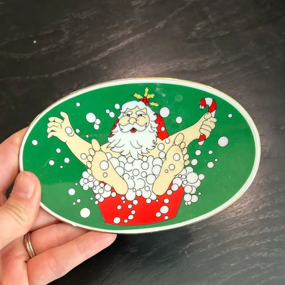 Santa Claus Oval soap dish bath tub kitchen Christmas humor bath decor 3x3